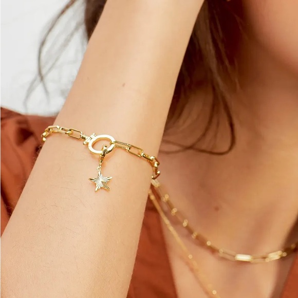 Only 1 Left Gorjana 18k Gold Plated Star Parker Charm Medallion New - Picture 3 of 4